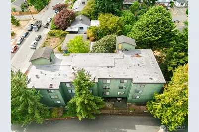 712 N 143rd Street, Seattle, WA 98133 - Photo 8