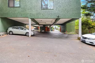 712 N 143rd St, Seattle, WA 98133 - Photo 4