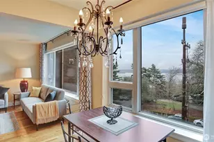 530 W Olympic Pl, Seattle, WA 98119 - Photo 8