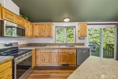 19643 Evergreen Lane, Sedro Woolley, WA 98284 - Photo 8
