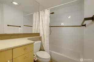 8240 126th Ave NE, Kirkland, WA 98033 - Photo 14
