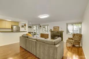 8240 126th Ave NE, Kirkland, WA 98033 - Photo 4