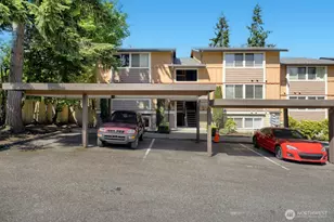 8240 126th Ave NE, Kirkland, WA 98033 - Photo 2
