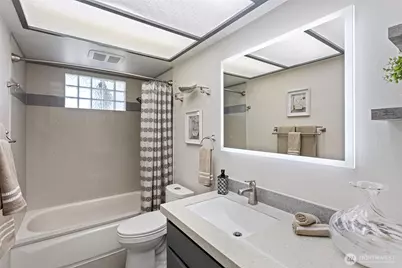 22202 Meridian Avenue S, Bothell, WA 98021 - Photo 14