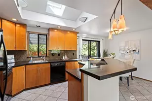 22202 Meridian Ave S, Bothell, WA 98021 - Photo 10