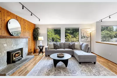 22202 Meridian Avenue S, Bothell, WA 98021 - Photo 4