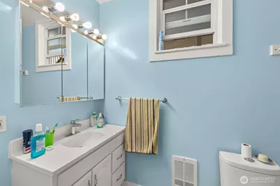 2021 15th Avenue S, Seattle, WA 98144 - Photo 12