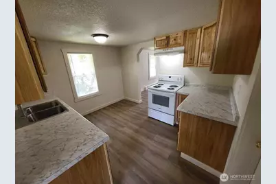 591 Maple Street, Hamilton, WA 98255 - Photo 10