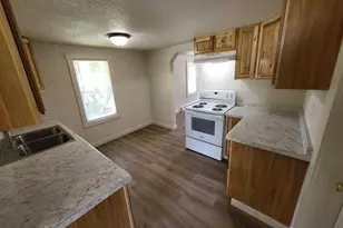 591 Maple St, Hamilton, WA 98255 - Photo 10