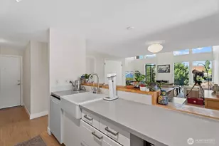 3717 Beach Dr SW, Seattle, WA 98116 - Photo 4