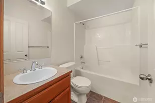 5210 S 3rd Ave, Everett, WA 98201 - Photo 12