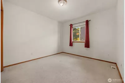 5210 S 3rd Avenue #B, Everett, WA 98201 - Photo 8
