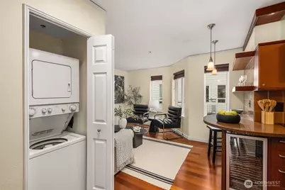 3028 Western Avenue #501, Seattle, WA 98121 - Photo 10