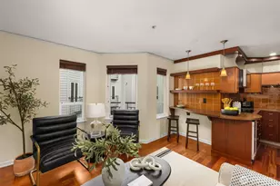 3028 Western Ave, Seattle, WA 98121 - Photo 4