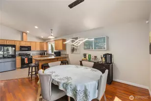 2611 10th St SW, Puyallup, WA 98373 - Photo 12