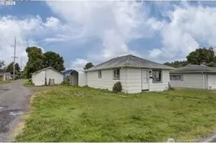 105 Redpath St, Kelso, WA 98675 - Photo 1