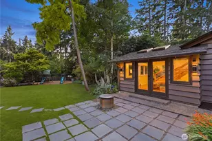 10527 SE 27th St, Beaux Arts Village, WA 98004 - Photo 32