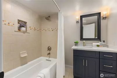 10527 SE 27th Street, Beaux Arts Village, WA 98004 - Photo 22