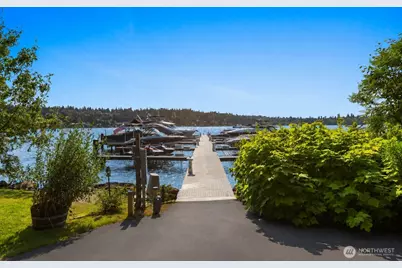 10527 SE 27th Street, Beaux Arts Village, WA 98004 - Photo 36