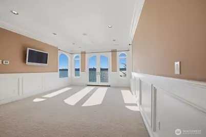 1465 Evergreen Point Road, Medina, WA 98039 - Photo 20