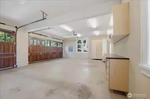 1465 Evergreen Point Rd, Medina, WA 98039 - Photo 36