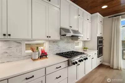 1444 242nd Avenue NE, Sammamish, WA 98074 - Photo 10