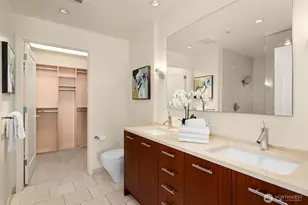 10700 NE 4th St, Bellevue, WA 98004 - Photo 14