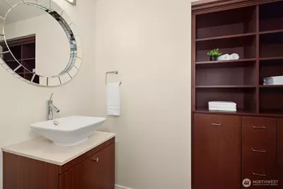 10700 NE 4th Street #1706, Bellevue, WA 98004 - Photo 16