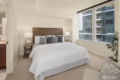 10700 NE 4th Street #1706, Bellevue, WA 98004 - Photo 12