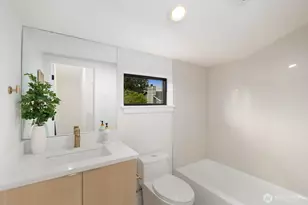 9026 Corliss Ave N, Seattle, WA 98103 - Photo 12