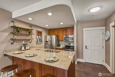 3221 SW Avalon Way #201, Seattle, WA 98126 - Photo 8