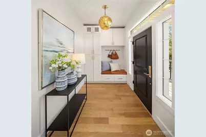 738 N 73rd Street, Seattle, WA 98103 - Photo 4