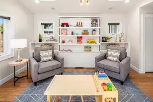 738 N 73rd St, Seattle, WA 98103 - Photo 16
