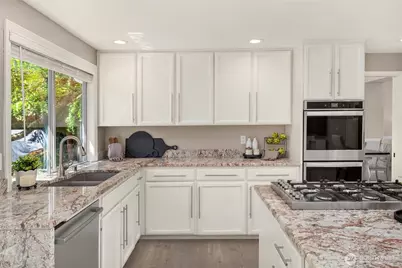 12469 NE 164th Street, Woodinville, WA 98072 - Photo 14