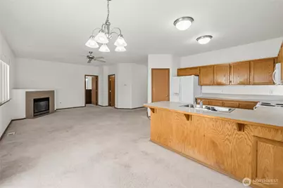 7801 207th Street Ct E, Spanaway, WA 98387 - Photo 6