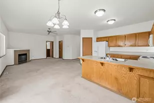 7801 207th St Ct E, Spanaway, WA 98387 - Photo 6