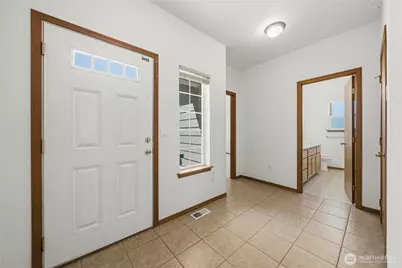 7801 207th Street Ct E, Spanaway, WA 98387 - Photo 2