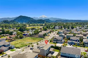 650 McKinley St, Enumclaw, WA 98022 - Photo 2