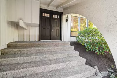 13800 SE 21st Street, Bellevue, WA 98005 - Photo 2
