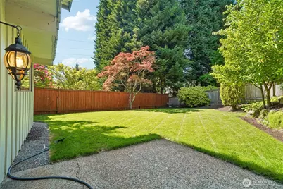 13800 SE 21st Street, Bellevue, WA 98005 - Photo 30