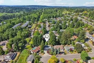 13800 SE 21st St, Bellevue, WA 98005 - Photo 32