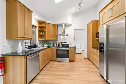 13800 SE 21st Street, Bellevue, WA 98005 - Photo 14
