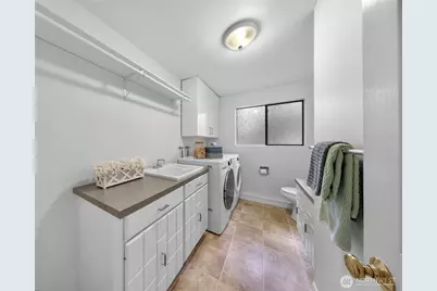 13800 SE 21st Street, Bellevue, WA 98005 - Photo 24
