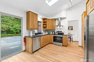 13800 SE 21st St, Bellevue, WA 98005 - Photo 10