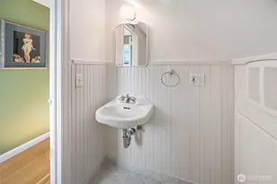 108 E 35th St, Vancouver, WA 98663 - Photo 24