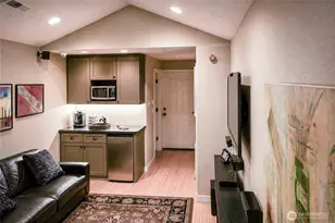 108 E 35th St, Vancouver, WA 98663 - Photo 6