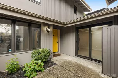 14226 NE 2nd Place #65, Bellevue, WA 98007 - Photo 2