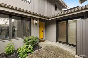 14226 NE 2nd Pl, Bellevue, WA 98007 - Photo 2