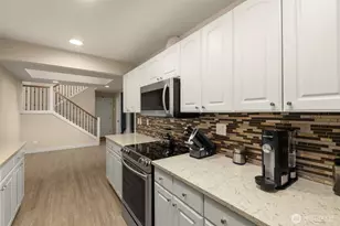 14226 NE 2nd Pl, Bellevue, WA 98007 - Photo 10