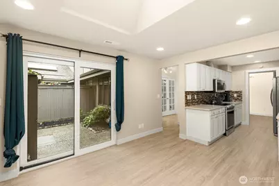 14226 NE 2nd Place #65, Bellevue, WA 98007 - Photo 6
